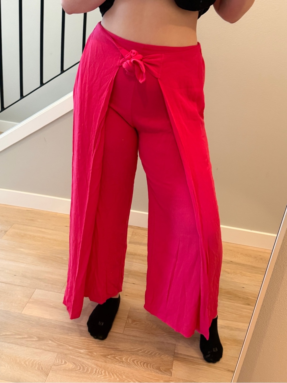 Vici M boho hot pink tie flowy pants. Excellent condition.